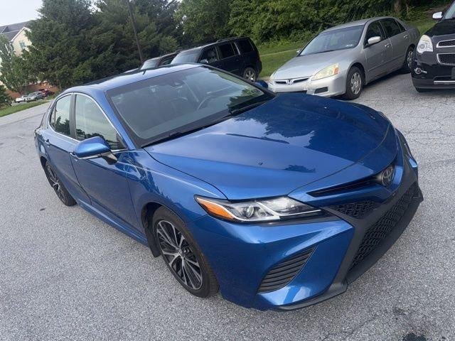 2018 Toyota Camry SE Auto (SE)