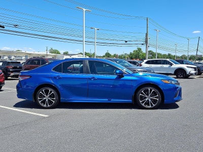 2018 Toyota Camry SE Auto (SE)