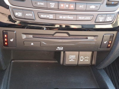 2020 Honda Pilot Touring 8-Passenger AWD