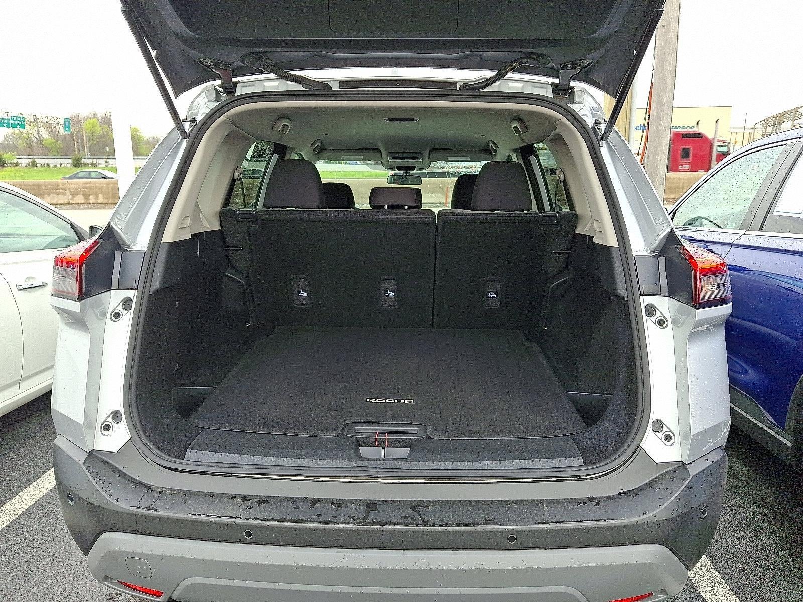 2023 Nissan Rogue FWD SV