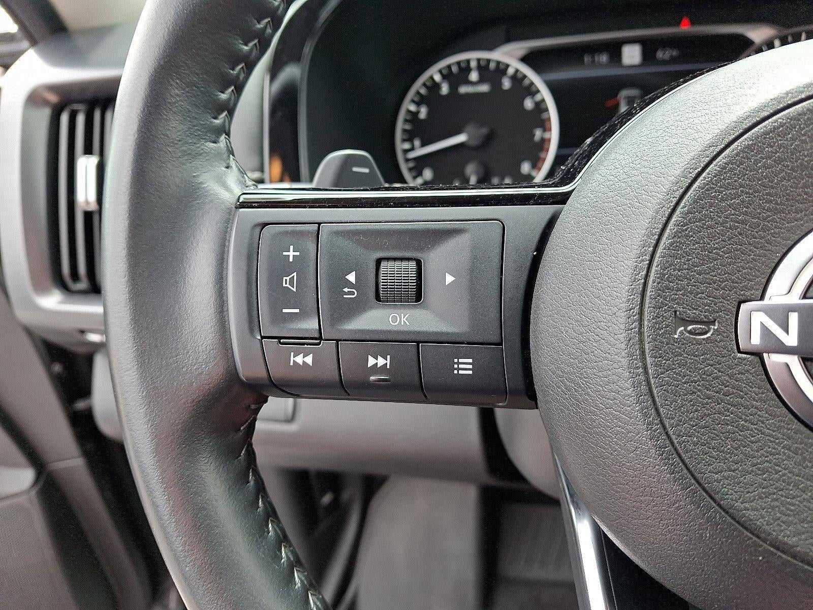 2023 Nissan Pathfinder SL 4WD