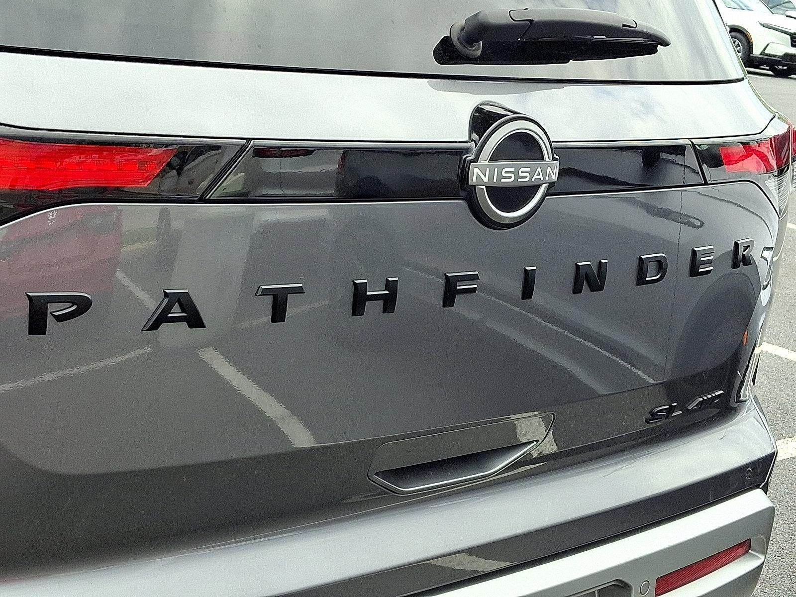 2023 Nissan Pathfinder SL 4WD
