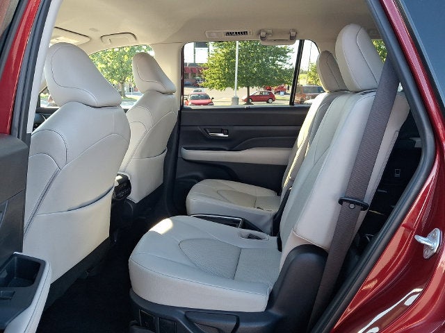 2025 Toyota Grand Highlander XLE AWD (Natl)
