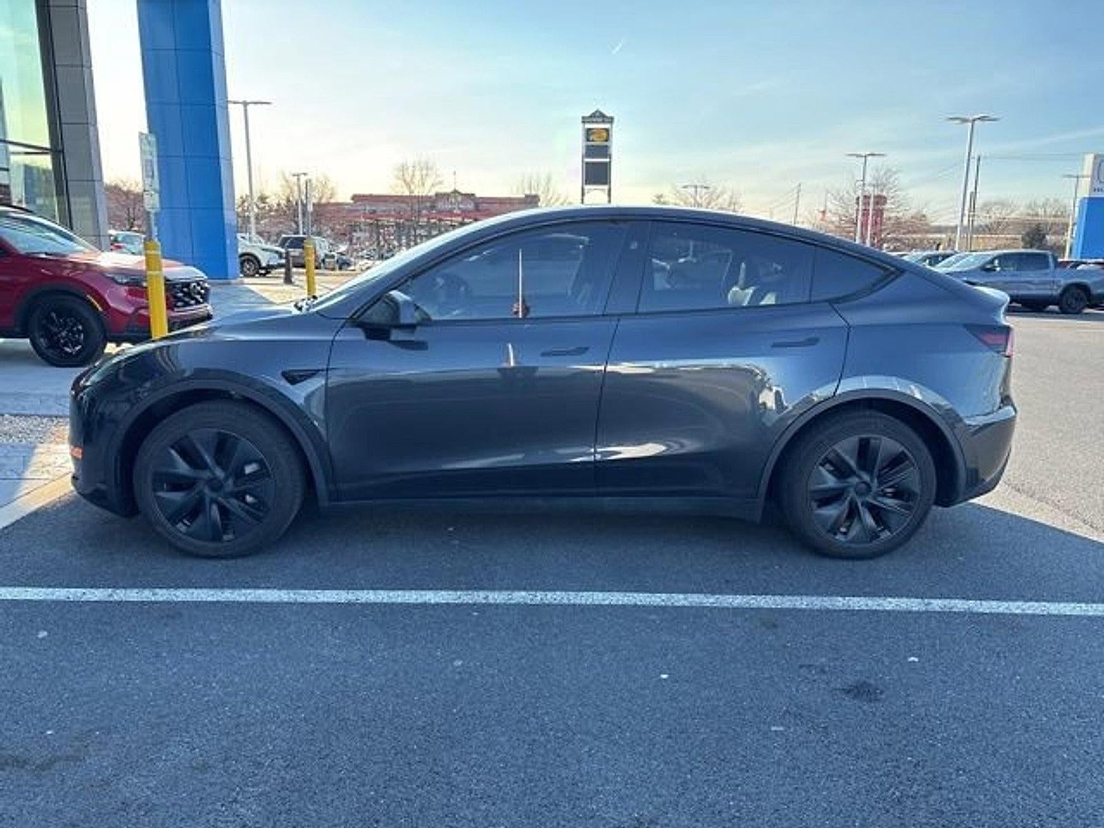 2024 Tesla Model Y Long Range RWD