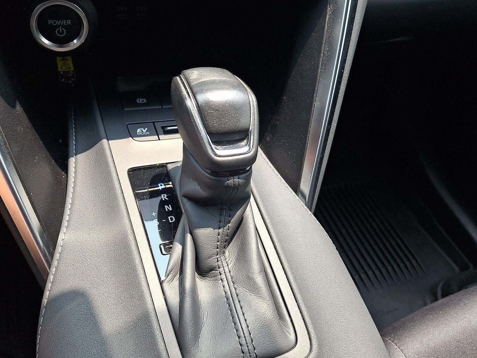 2024 Toyota Venza LE AWD (GS)