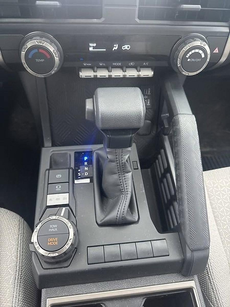 2025 Toyota 4Runner SR5 4WD (GS)