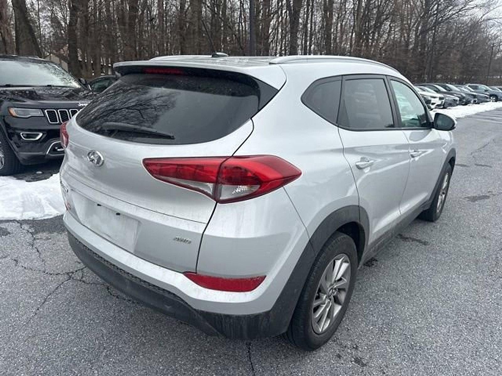 2016 Hyundai TUCSON AWD 4dr SE