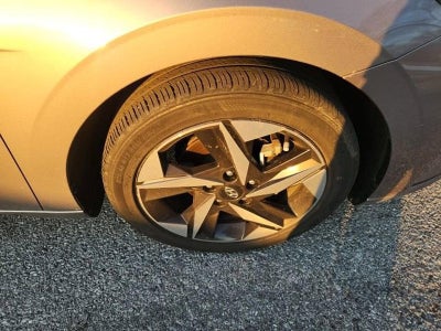 2023 Hyundai ELANTRA SEL IVT