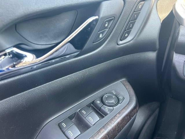 2023 GMC Acadia AWD Denali