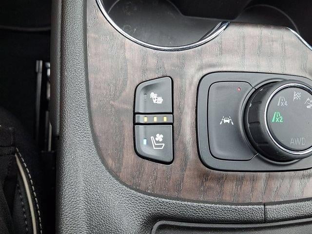 2023 GMC Acadia AWD Denali