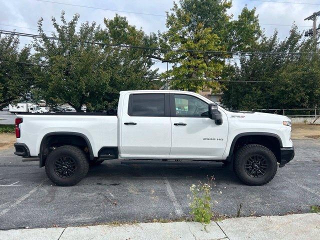 2026 Chevrolet Silverado 2500 HD Crew Cab Standard Box 4-Wheel Drive ZR2