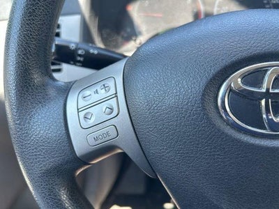 2013 Toyota Corolla 4dr Sdn Auto LE (Natl)