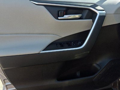 2020 Toyota RAV4 XLE FWD (GS)
