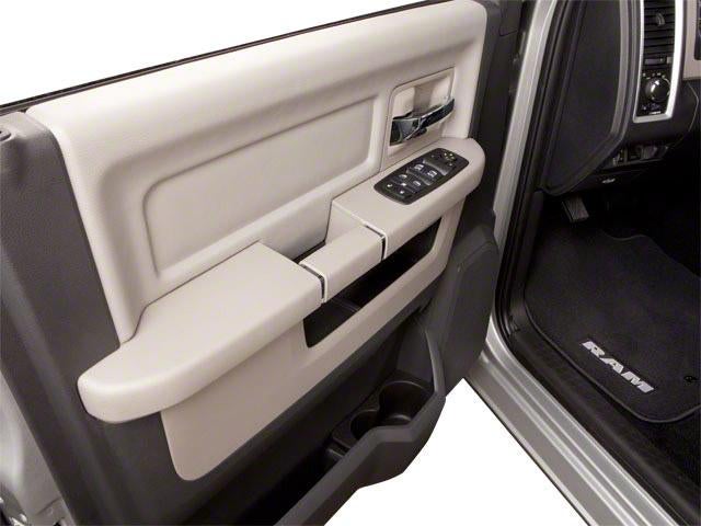 2011 RAM 2500 4WD Crew Cab 6.4 Ft Box SLT