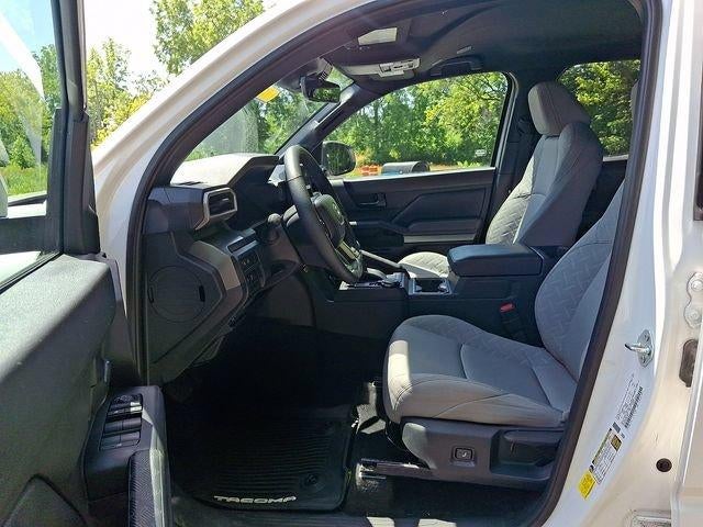 2024 Toyota Tacoma 4WD 4WD SR5 Double Cab 5' Bed AT (GS)