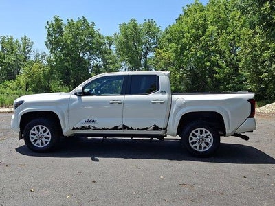 2024 Toyota Tacoma 4WD 4WD SR5 Double Cab 5' Bed AT (GS)