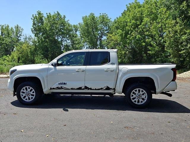 2024 Toyota Tacoma 4WD 4WD SR5 Double Cab 5' Bed AT (GS)