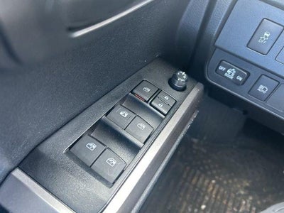 2022 Toyota Tacoma 4WD 4WD SR5 Double Cab 5' Bed V6 AT (GS)