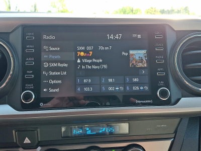 2022 Toyota Tacoma 4WD 4WD SR5 Double Cab 5' Bed V6 AT (Natl)