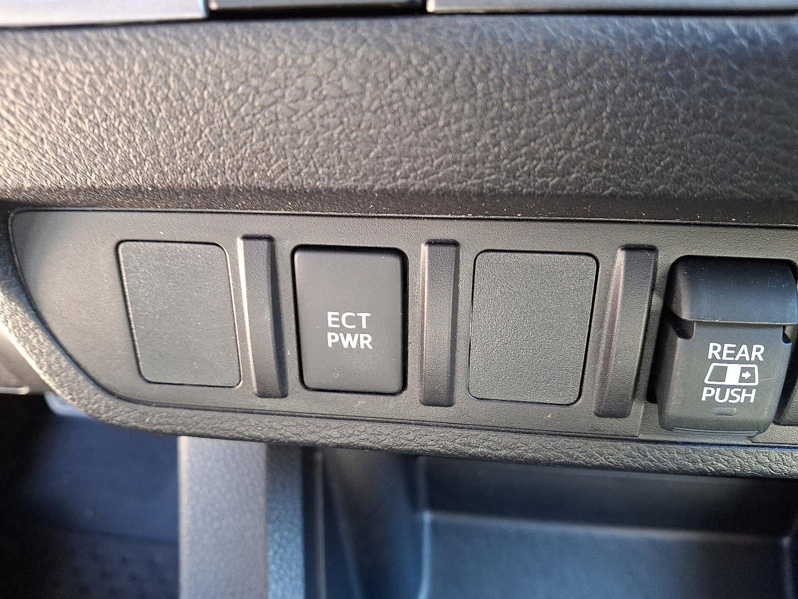 2022 Toyota Tacoma 4WD 4WD SR5 Double Cab 5' Bed V6 AT (Natl)