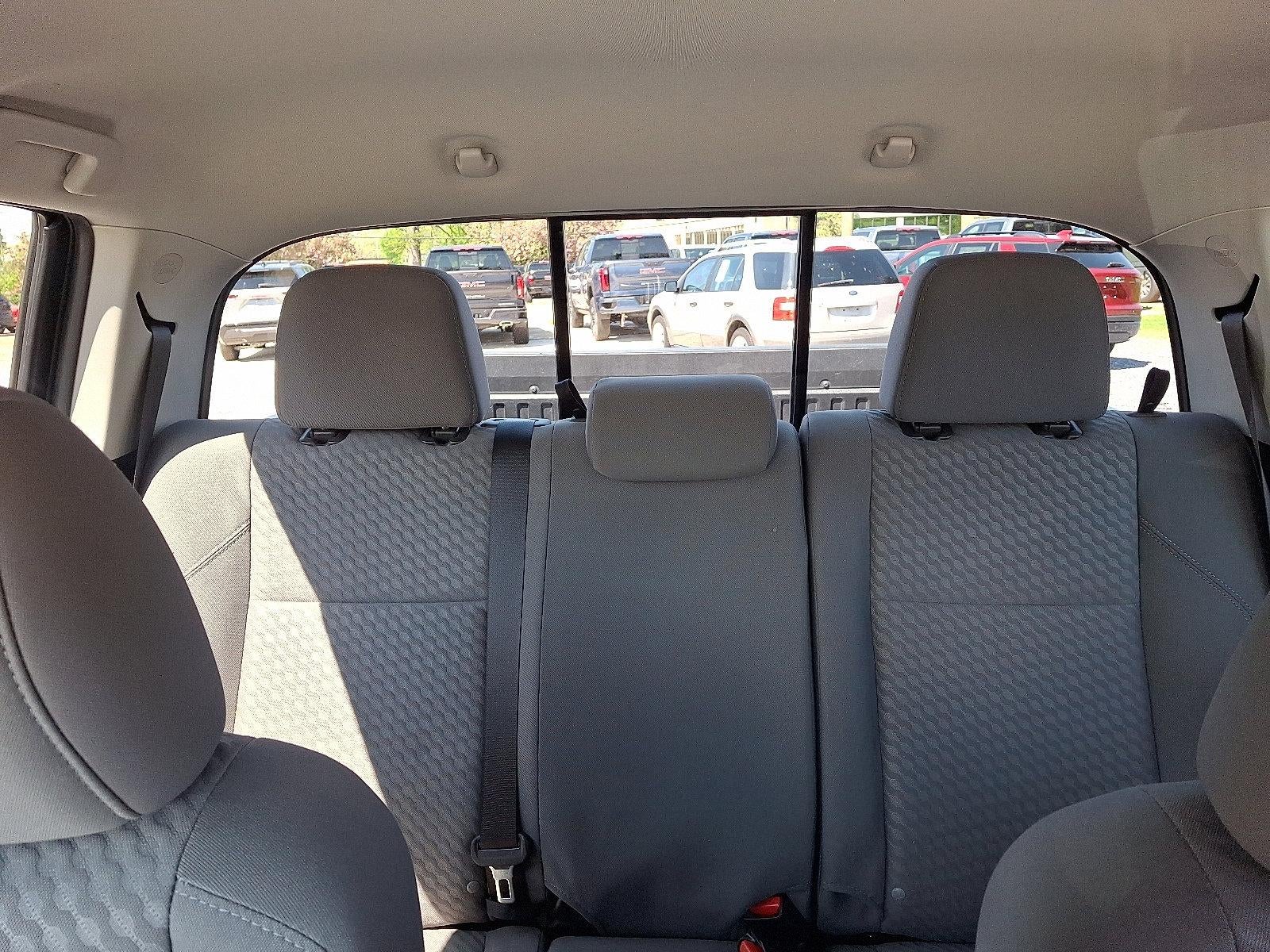 2022 Toyota Tacoma 4WD 4WD SR5 Double Cab 5' Bed V6 AT (Natl)