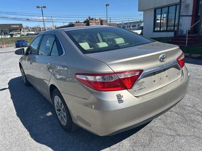 2017 Toyota Camry LE Auto (SE)