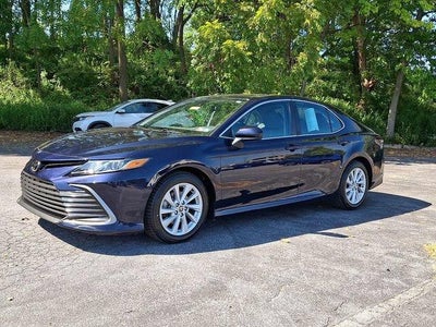 2022 Toyota Camry LE Auto (SE)