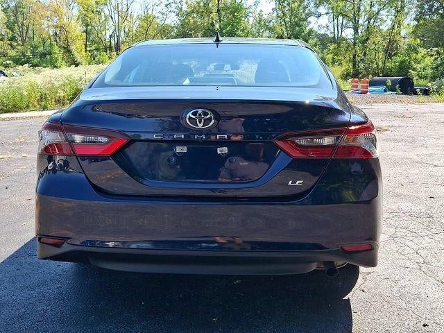 2022 Toyota Camry LE Auto (SE)