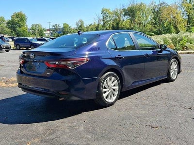 2022 Toyota Camry LE Auto (SE)
