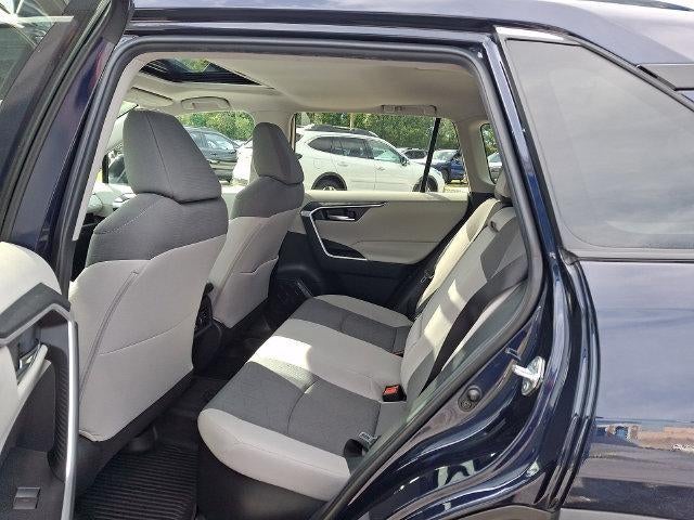 2022 Toyota RAV4 Hybrid XLE AWD (Natl)
