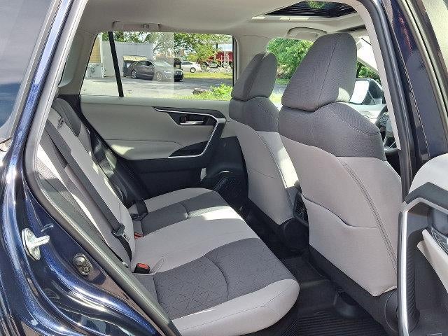 2022 Toyota RAV4 Hybrid XLE AWD (Natl)