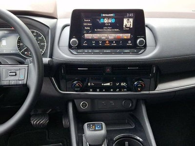 2022 Nissan Rogue AWD SV