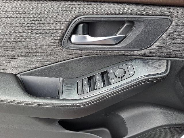 2022 Nissan Rogue AWD SV