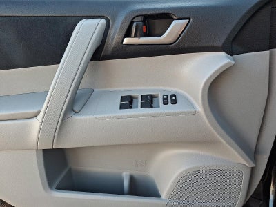 2013 Toyota Highlander 4WD 4dr V6 (Natl)