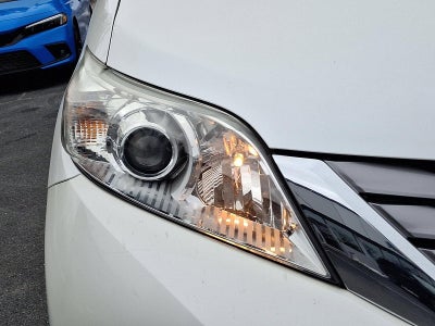 2015 Toyota Sienna 5dr 8-Pass Van XLE FWD (Natl)