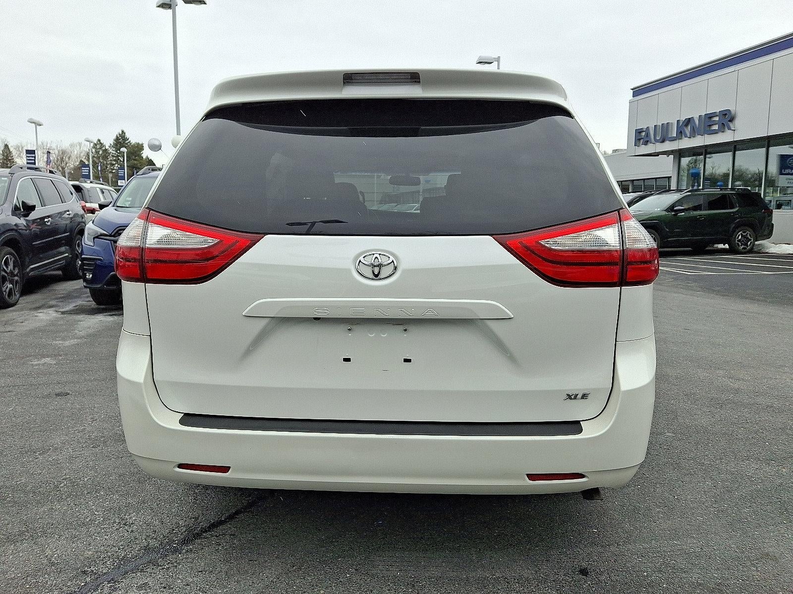 2015 Toyota Sienna 5dr 8-Pass Van XLE FWD (Natl)