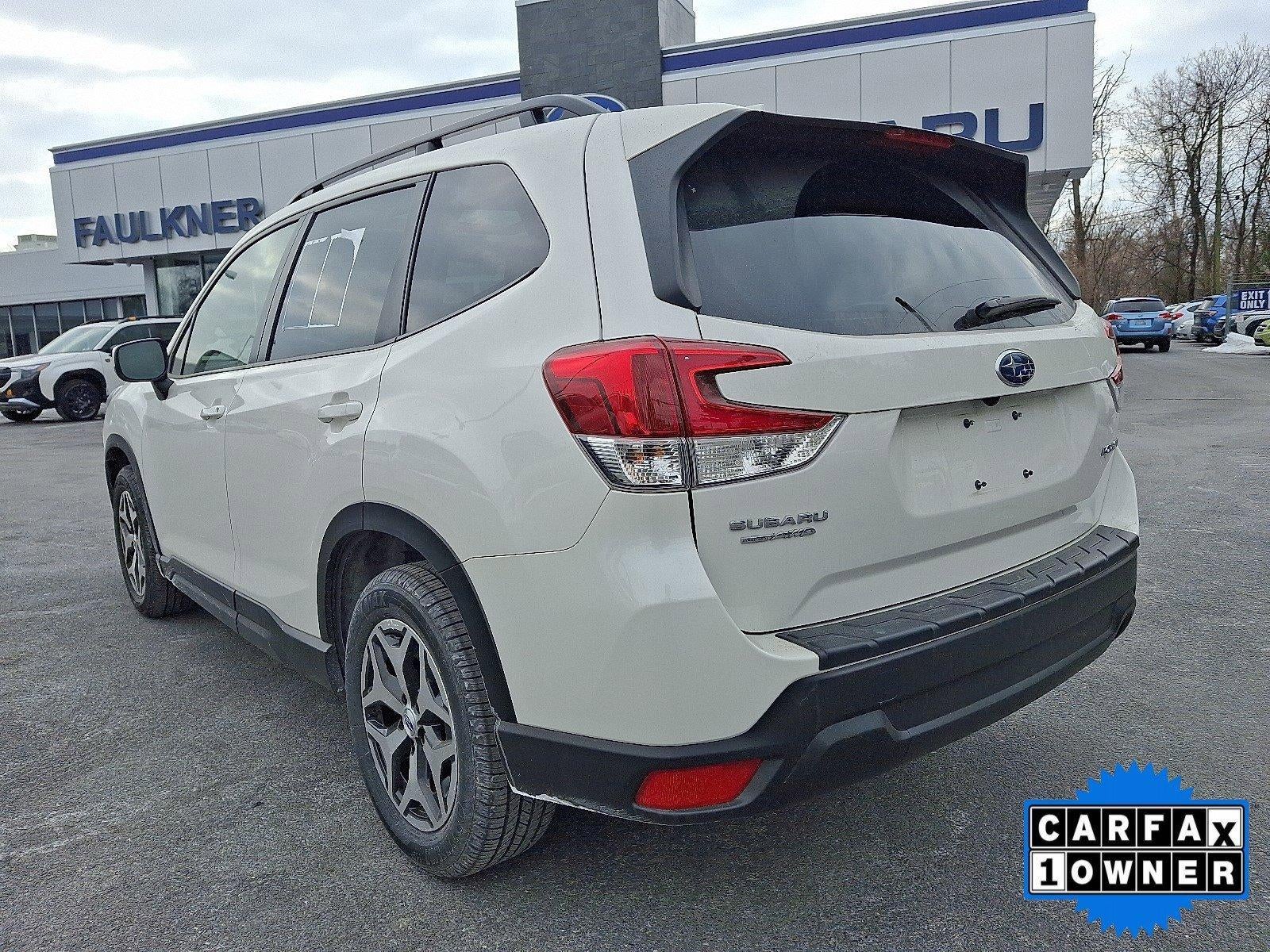 2023 Subaru Forester Premium CVT