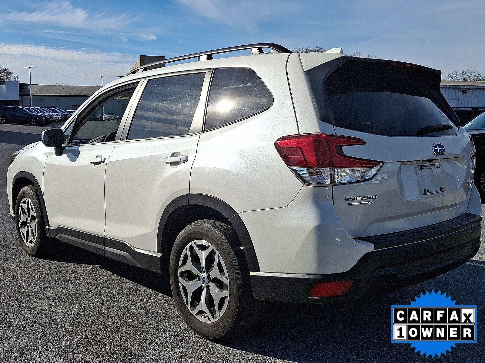 2023 Subaru Forester Premium CVT