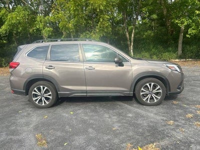 2023 Subaru Forester Limited CVT