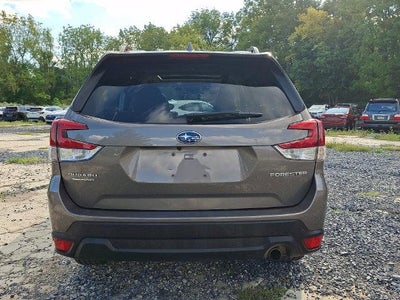 2023 Subaru Forester Limited CVT