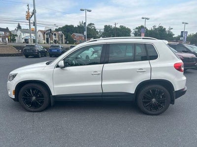 2011 Volkswagen Tiguan 4WD 4dr SEL 4Motion