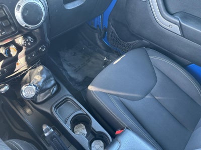 2015 Jeep Wrangler Unlimited 4WD 4dr Sahara