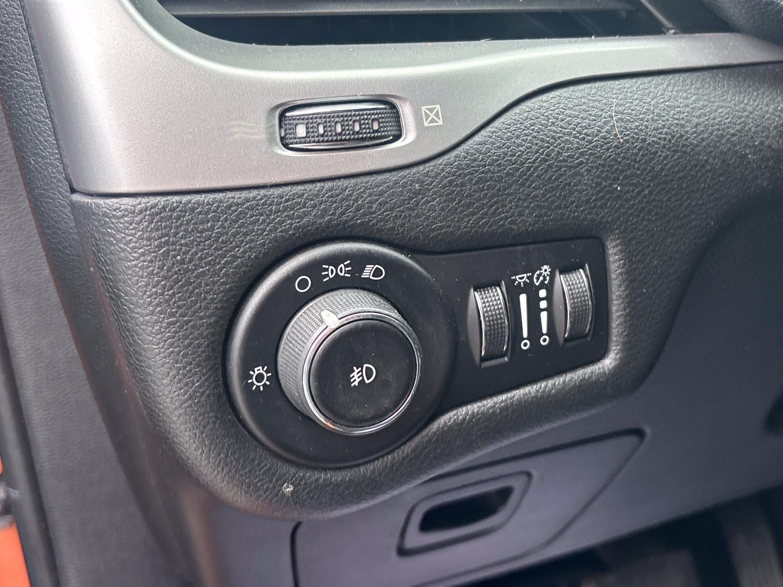 2014 Jeep Cherokee 4WD 4dr Trailhawk