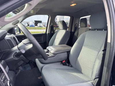 2018 RAM 1500 Express 4x4 Quad Cab 6'4" Box
