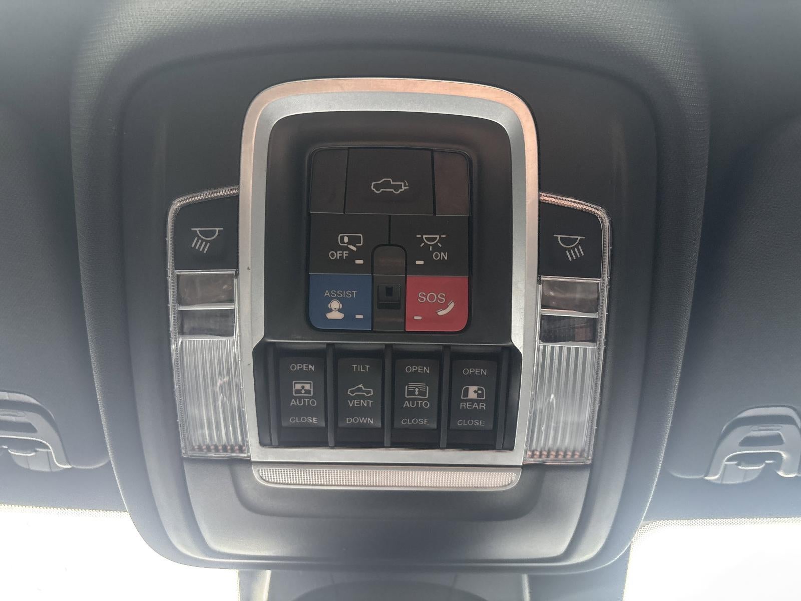 2023 RAM 1500 Laramie 4x4 Crew Cab 5'7" Box