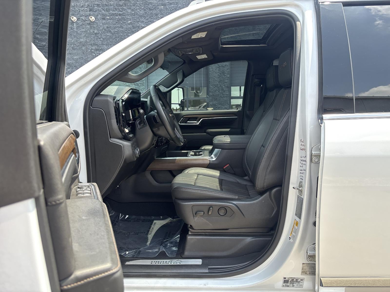 2024 Chevrolet Silverado 2500 HD Crew Cab Standard Box 4-Wheel Drive High Country