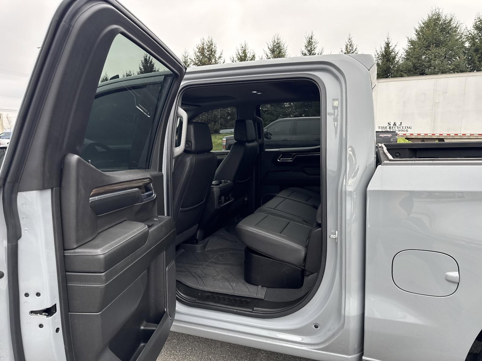 2024 Chevrolet Silverado 1500 Crew Cab Short Box 4-Wheel Drive RST