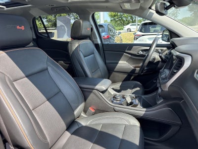2022 GMC Acadia AWD AT4