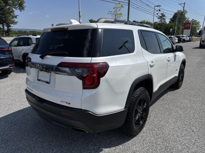 2022 GMC Acadia AWD AT4