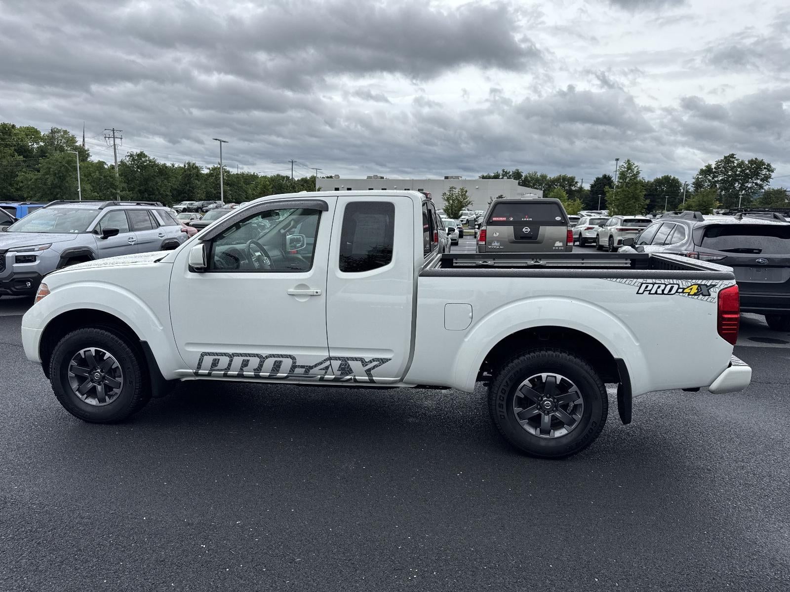 2015 Nissan Frontier 4WD King Cab Auto PRO-4X